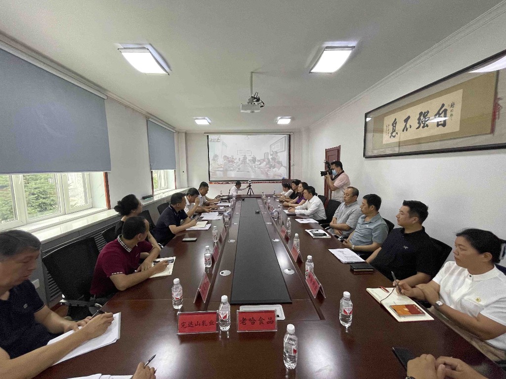 http://m.cdzsbp68.cn/images/article/19_1693883519335667.jpg